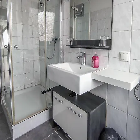 Hotel Zwehrener Hof 3*