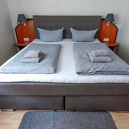 Hotel Zwehrener Hof 3*