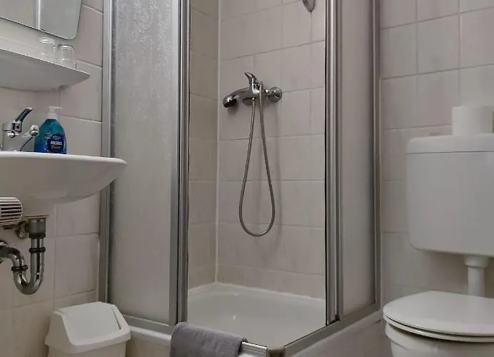 Zwehrener Hof 3* Kassel