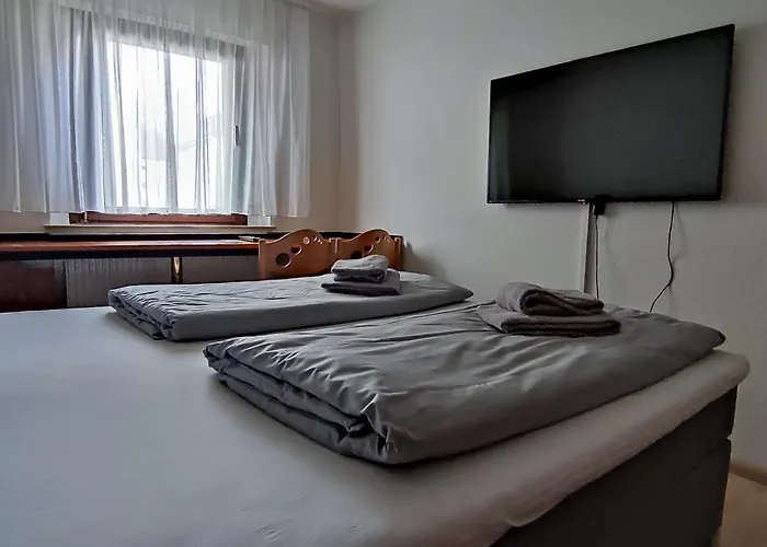 Hotel Zwehrener Hof 3*