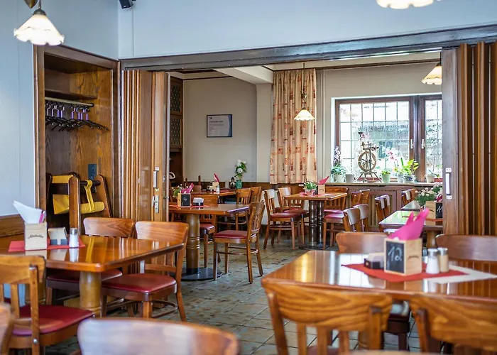 Zwehrener Hof Hotel 3*